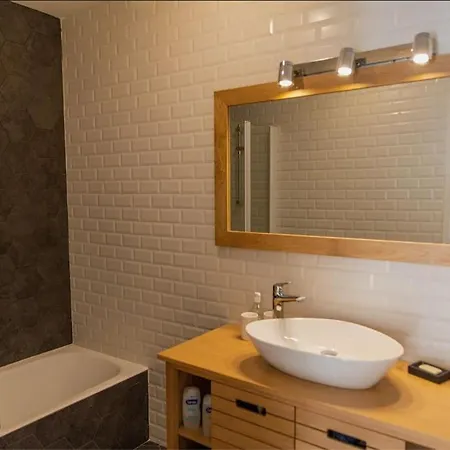Apartment T2 Avec Terrasse. Piscine/parking Saint-Tropez